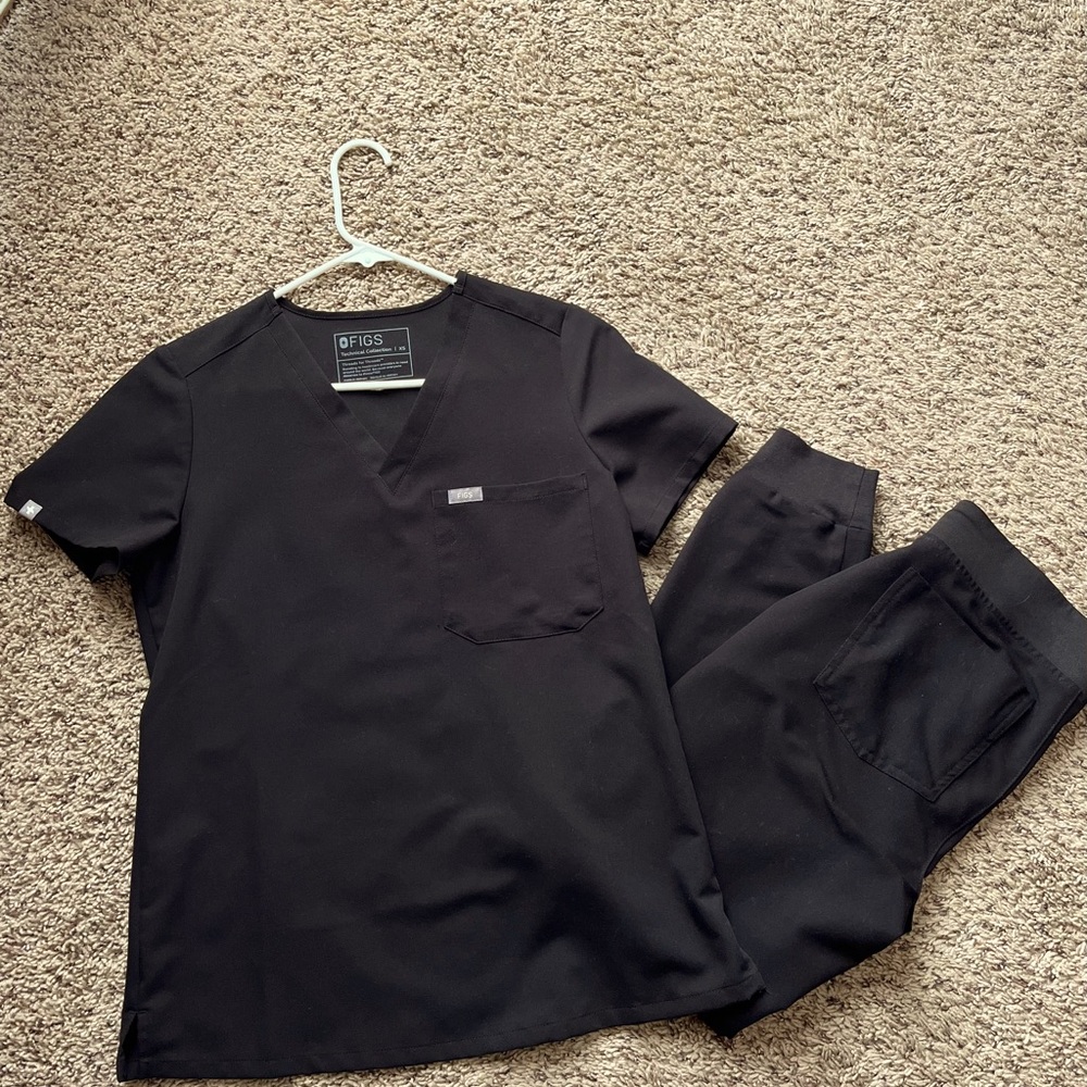 Figs scrubs